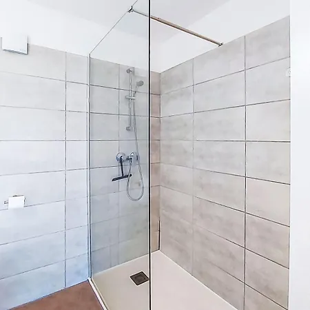Apartamento Hameau De Saint Cyprien By Interhome