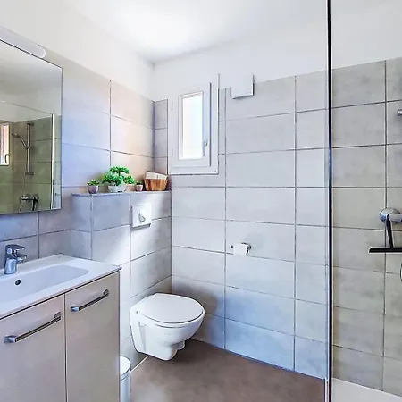 Apartamento Hameau De Saint Cyprien By Interhome